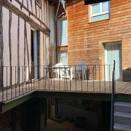 Maison De Charme A Avec Cheminee Et Terrasse Ferienhaus Chabanais